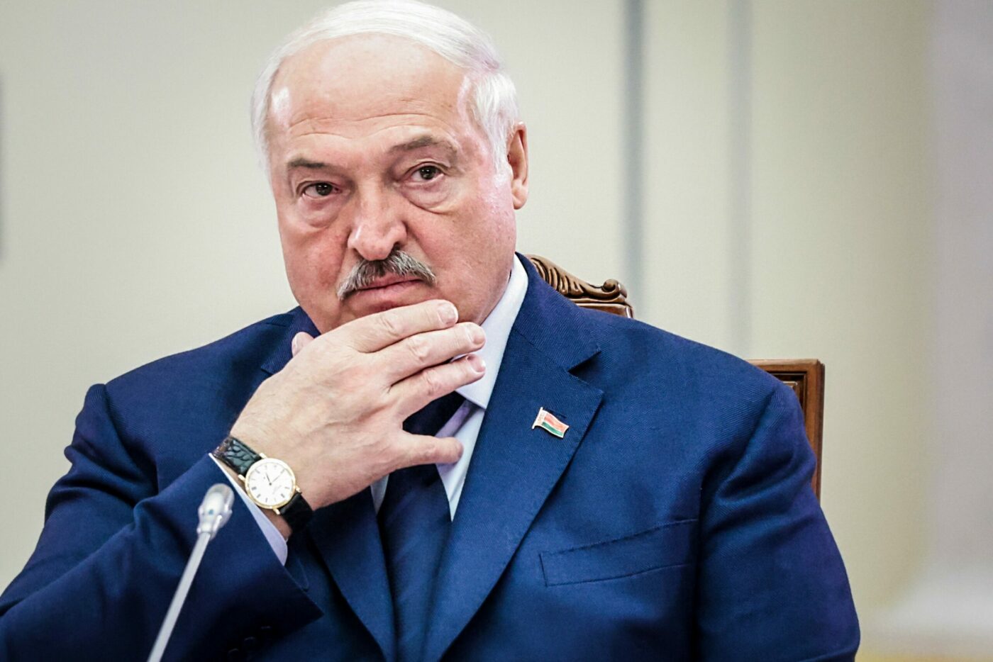 Зеленский выдвинул ультиматум Лукашенко. Эксперты оценили вероятность эскалации конфликта