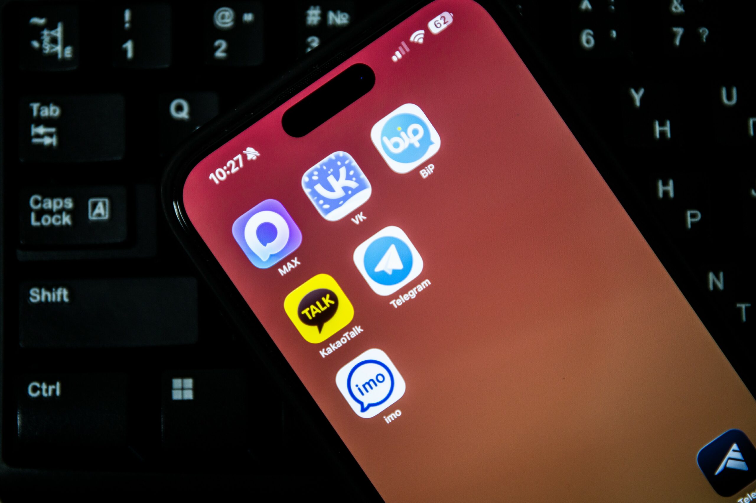 Что делать с мессенджером «Макс» на iPhone: Минцифры начало переговоры с Apple, а разработчики раскрыли правду о блокировках