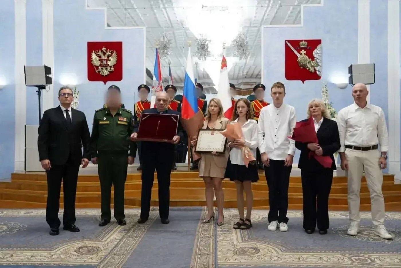 В Череповце вручили «Золотую звезду» родным погибшего на СВО офицера