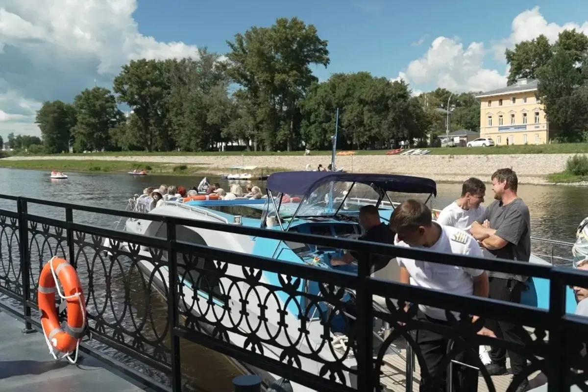 В Вологде возобновили речные прогулки на электроходах: расписание рейсов
