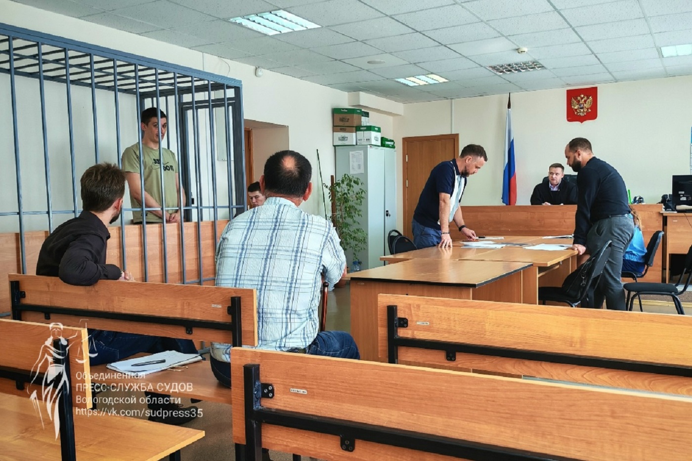 Вологжанин вымогал квартиру у пожилого родственника