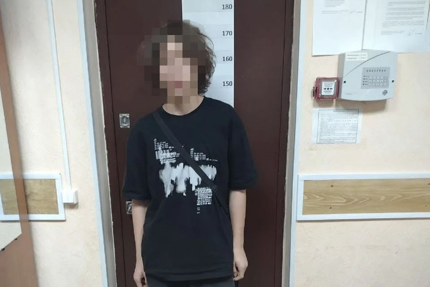 Двое несовершеннолетних череповчан получили сроки за поджог вышки сотовой связи