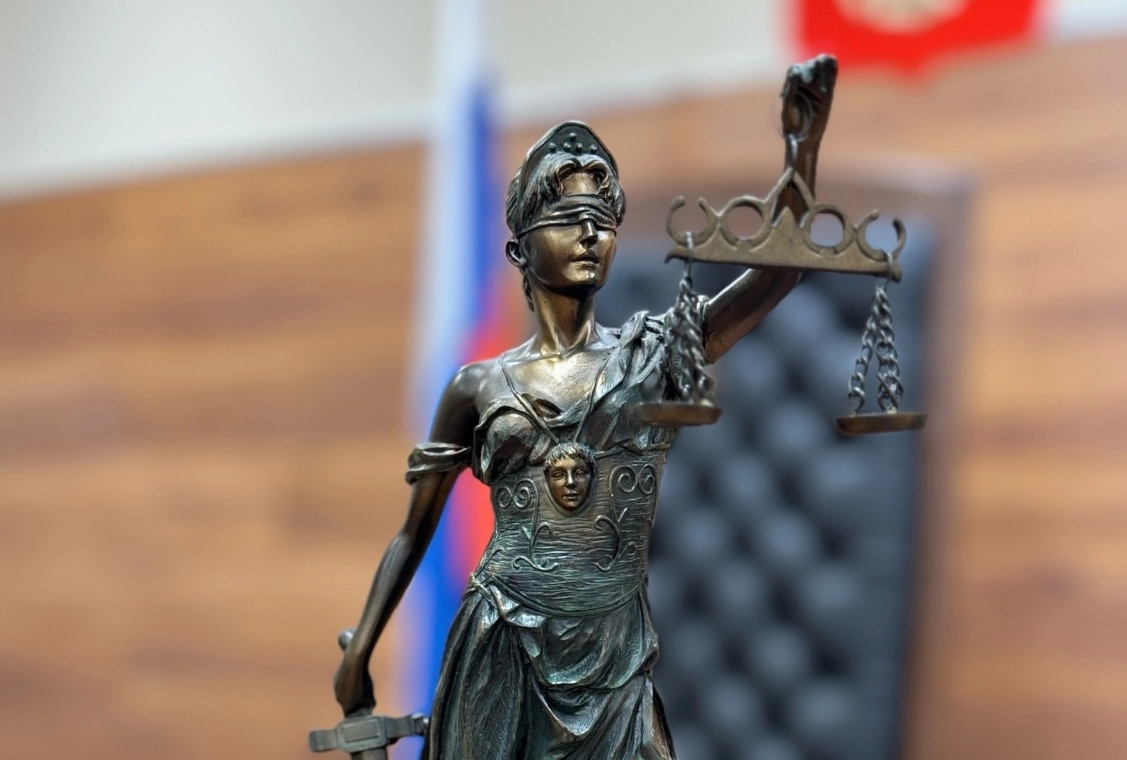 Вологжанин выстрелил прохожему в подбородок