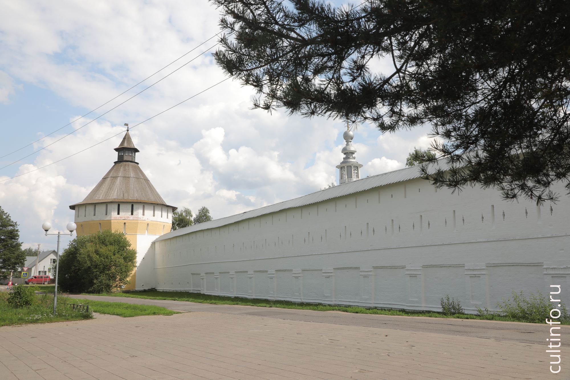 В Вологде хотят установить памятник юношам в белых одеждах