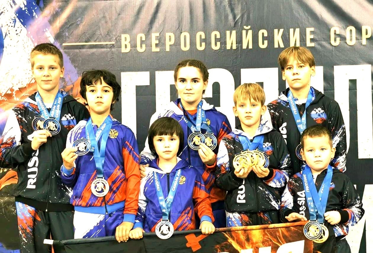 16 медалей, 10 из которых золотых, привезли череповецкие спортсмены со всероссийских соревнований по грэпплингу