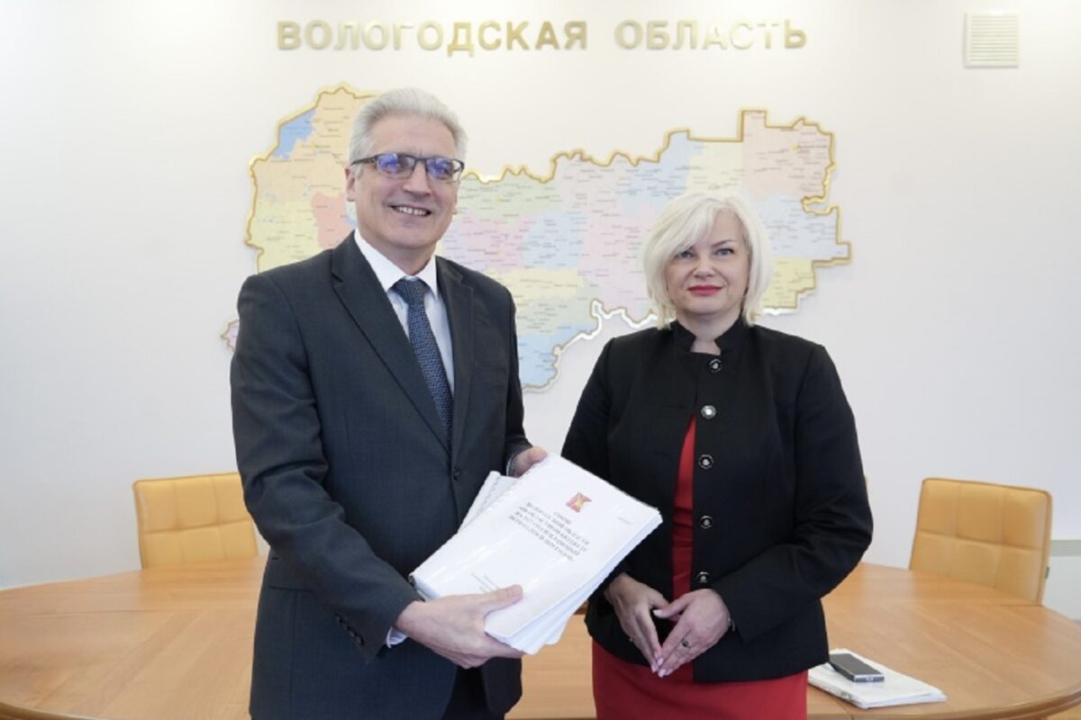 Проект бюджета на 2027 год внесен в Законодательное собрание области