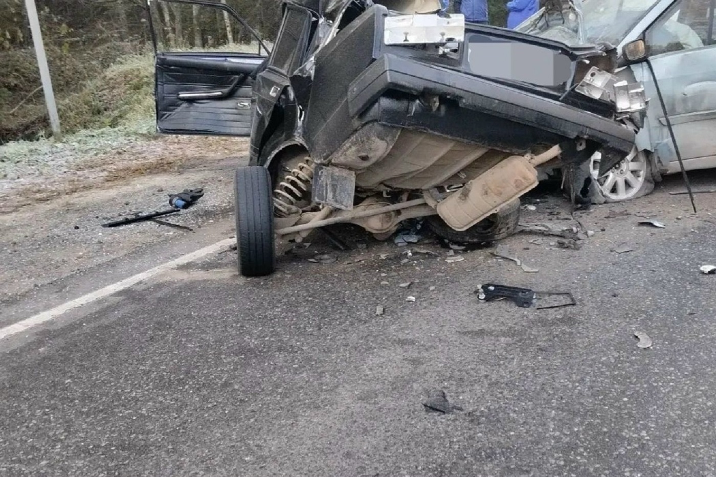 Водитель отечественного автомобиля погиб под Кадуем