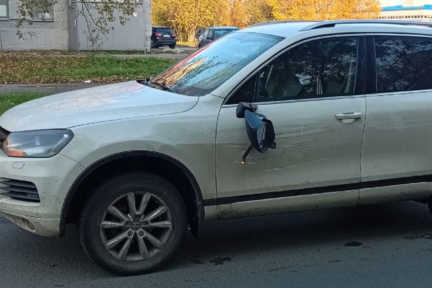 Десятилетний ребенок попал под колеса внедорожника в Череповце