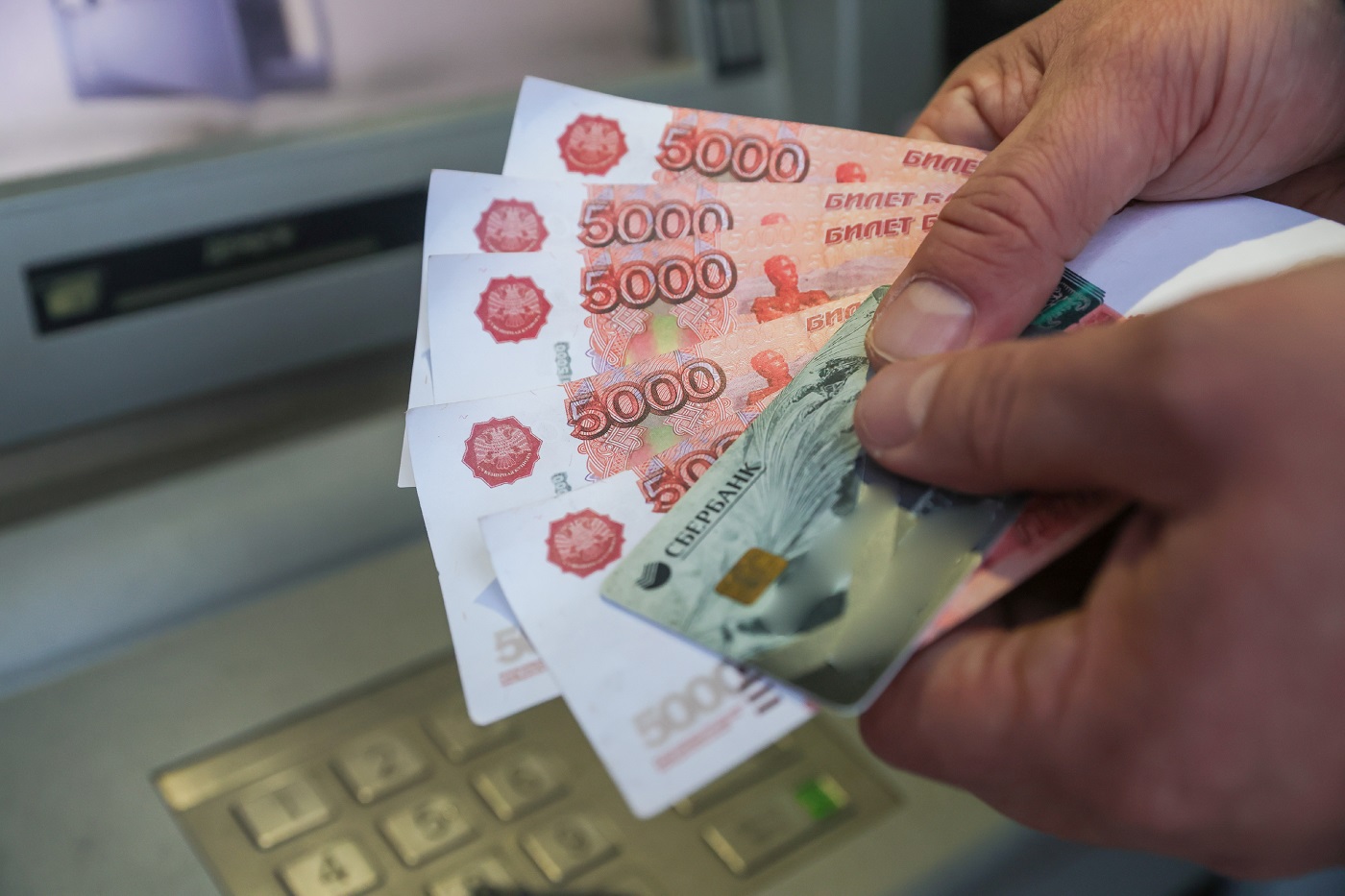 В Череповце директор рекламной фирмы задолжала работникам более 3 млн рублей