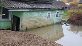 Собственница «адской скважины» в Белозерске заплатит за потоп 800 тысяч рублей