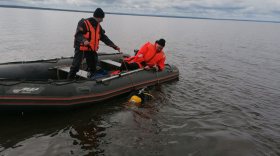 В Вытегорском районе продолжаются поиски двоих пропавших рыбаков